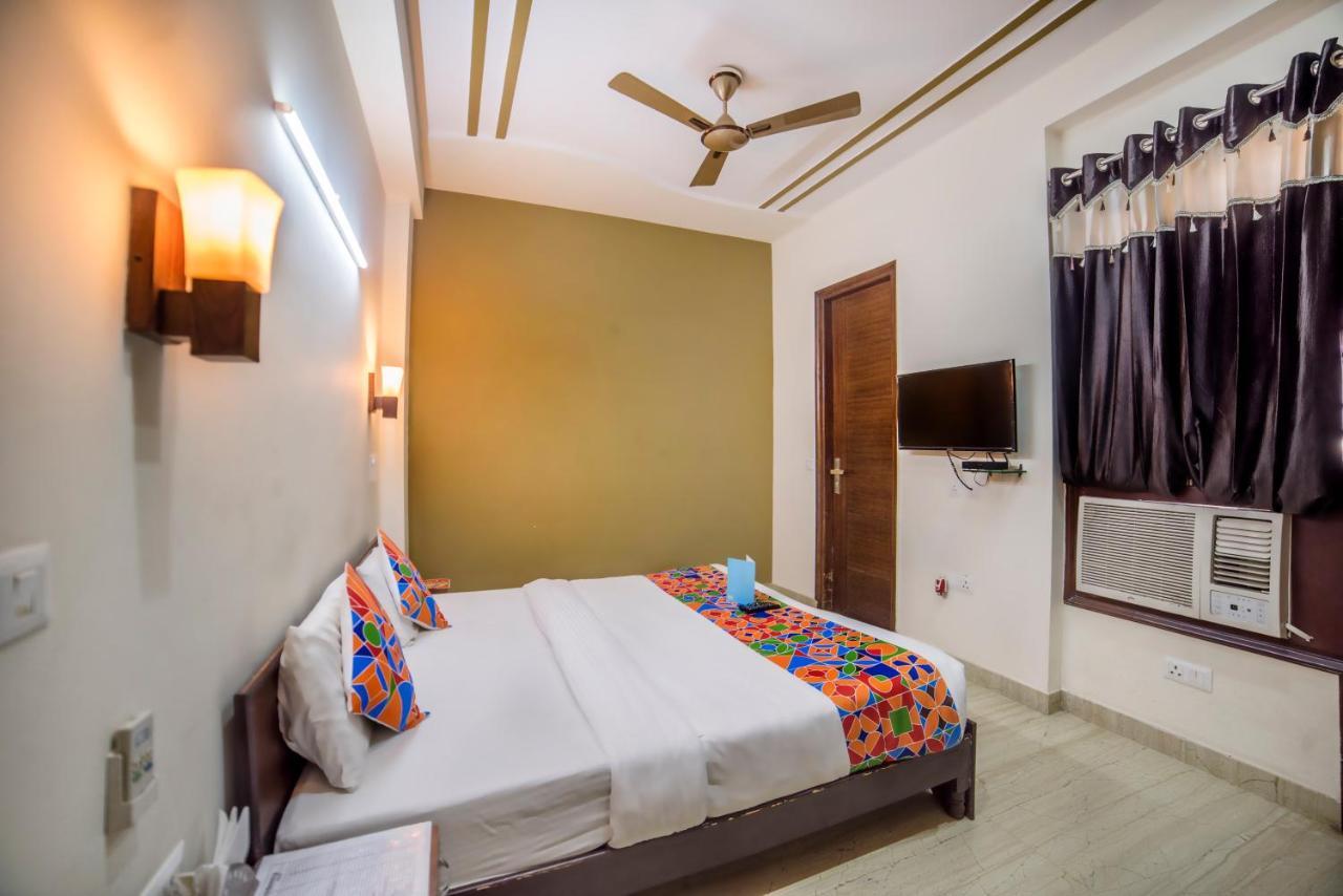 Fabhotel Mannat Residency Sec 52 Gurgaon Exterior photo
