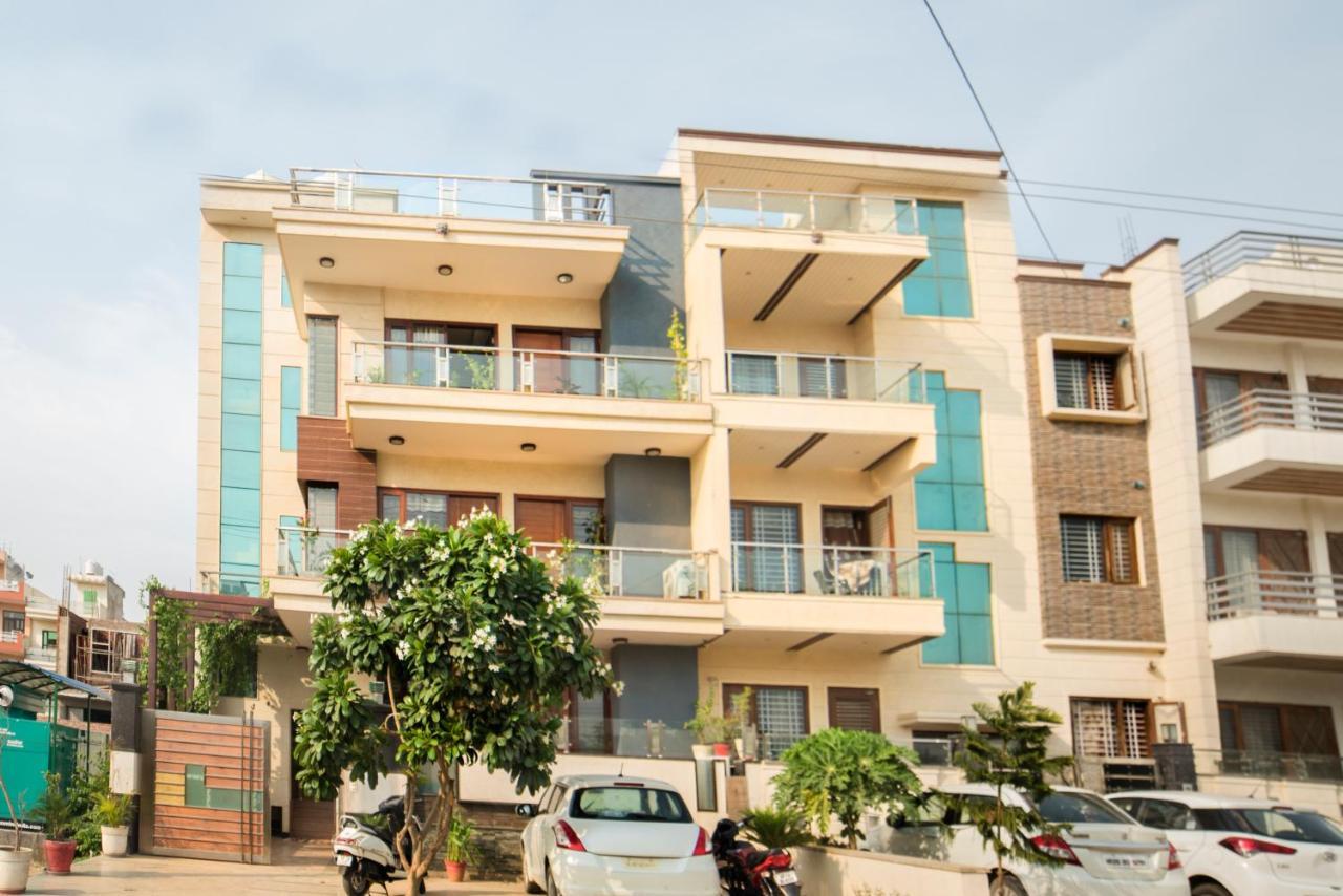 Fabhotel Mannat Residency Sec 52 Gurgaon Exterior photo