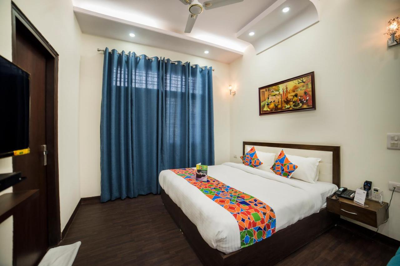 Fabhotel Mannat Residency Sec 52 Gurgaon Exterior photo