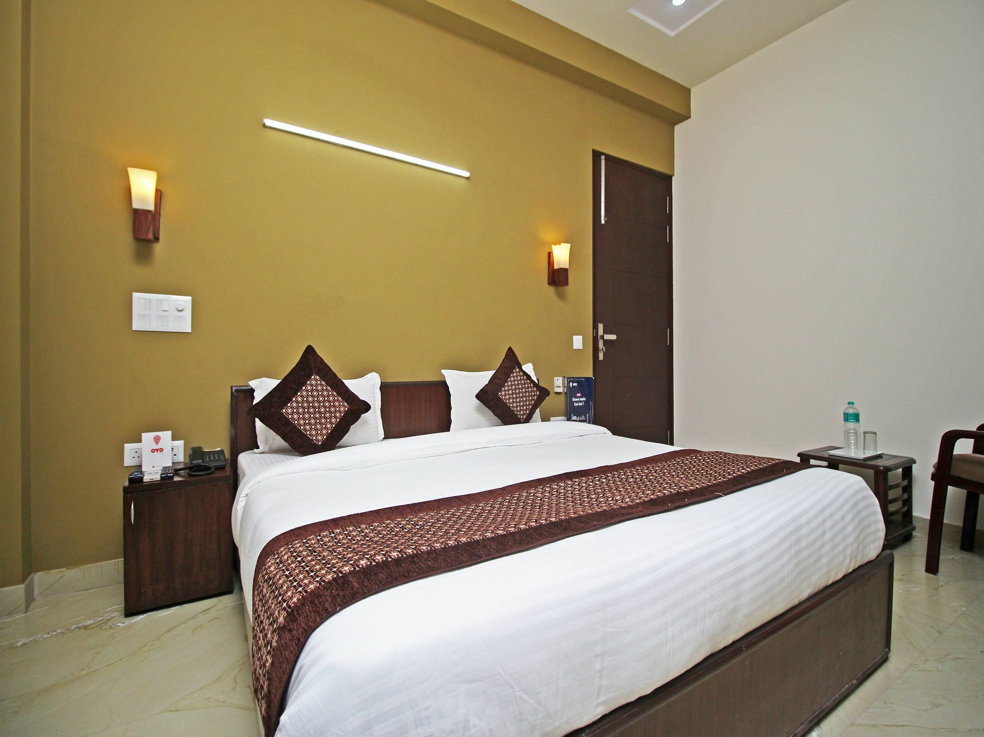 Fabhotel Mannat Residency Sec 52 Gurgaon Exterior photo